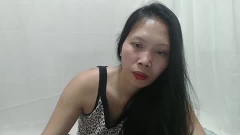 lovely_pinayxxx online show from 04/14/26, 12:00