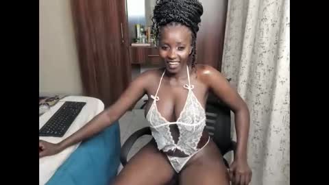 Snapshot of lovely_princes1 chatting on 10/07/25, 10:51 I am witty online show from 10/07/25, 10:51