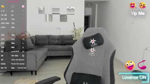 lovelybianca_ online show from 03/18/26, 01:53