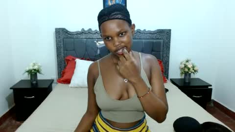 Snapshot of lovelyblackkelly chatting on 06/12/26, 11:53 lovelyblackkelly online show from 06/12/26, 11:53