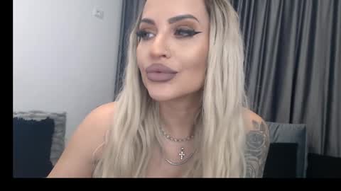 Snapshot of lovelyblondyxxx chatting on 02/28/25, 10:39 PrAllinXXXa online show from 02/28/25, 10:39