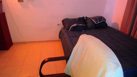 lovely   online show from 01/18/25, 10:17