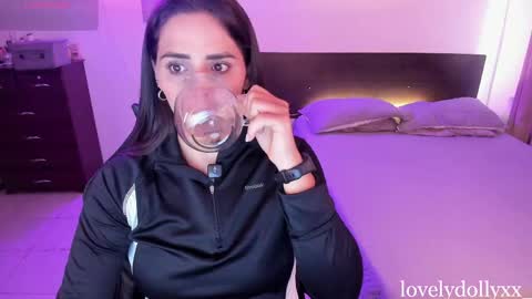 Snapshot of lovelydollyxx_ chatting on 06/05/26, 01:28 lovely online show from 06/05/26, 01:28