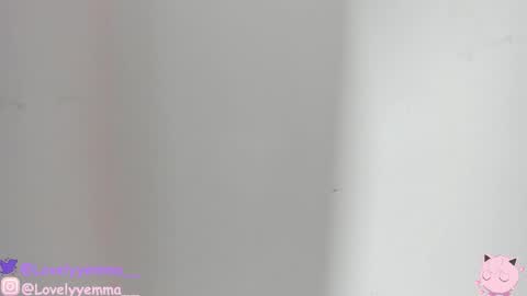 Snapshot of lovelyemma__ chatting on 01/11/26, 05:56 online show from 01/11/26, 05:56