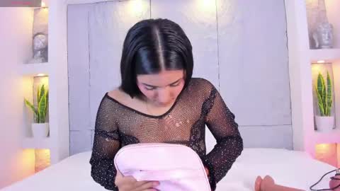 Lovely online show from 04/10/26, 05:06