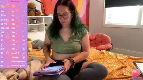 Lilith online show from 12/03/24, 08:06