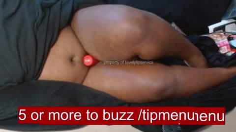 Snapshot of lovelylipservice chatting on 01/11/25, 05:51 Lovely online show from 01/11/25, 05:51