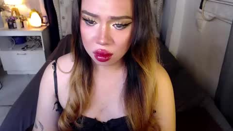 Rebeca online show from 12/05/24, 06:44