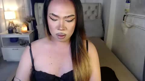 Rebeca online show from 01/11/25, 05:51