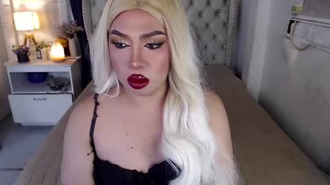 Rebeca online show from 01/12/25, 08:03