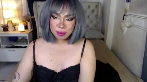 Rebeca online show from 01/14/25, 05:45