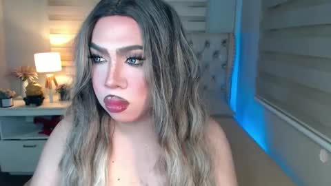 Rebeca online show from 02/13/25, 06:16