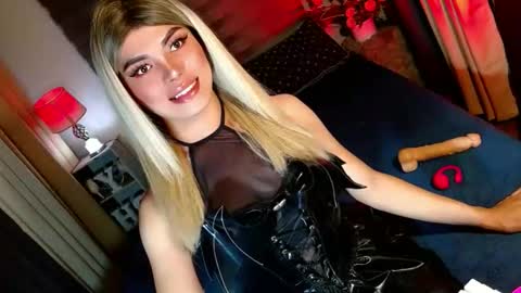 lovelymiss_shyna11 online show from 10/13/25, 08:03