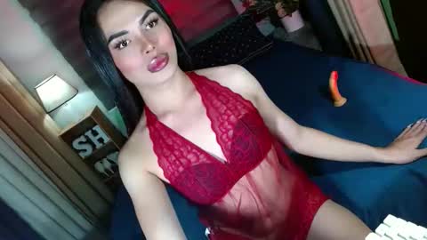 lovelymiss_shyna11 online show from 12/21/25, 11:06