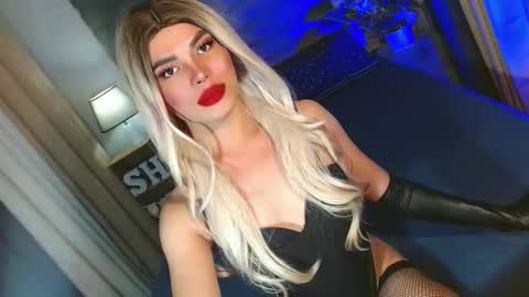 lovelymiss_shyna11 online show from 01/15/26, 10:42