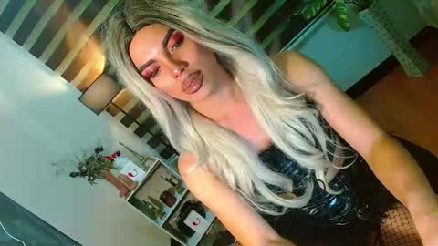 Snapshot of lovelymiss_shyna11 chatting on 04/26/26, 08:50 lovelymiss_shyna11 online show from 04/26/26, 08:50