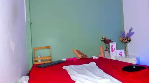 Nicky online show from 02/22/25, 07:58