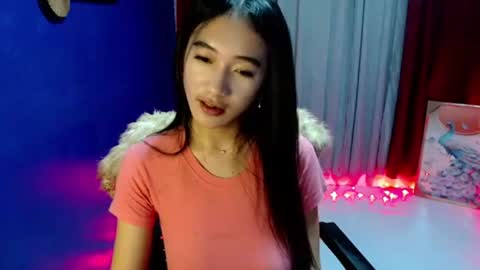lovelypetite143 online show from 04/18/26, 07:58