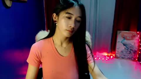 lovelypetite143 online show from 04/19/26, 06:10