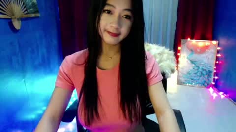 Snapshot of lovelypetite143 chatting on 07/21/26, 06:21 lovelypetite143 online show from 07/21/26, 06:21