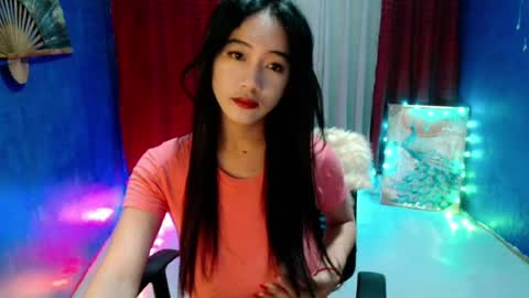 Snapshot of lovelypetite143 chatting on 07/26/26, 05:20 lovelypetite143 online show from 07/26/26, 05:20