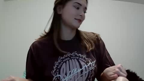 Queen Aria  online show from 11/06/25, 07:48