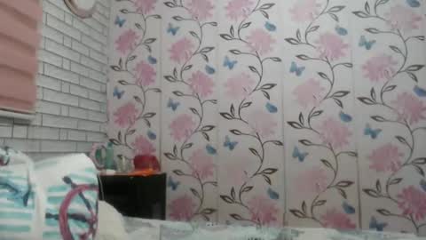 Snapshot of lovelyquey chatting on 12/10/24, 06:54 Angelquey online show from 12/10/24, 06:54