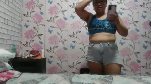 Snapshot of lovelyquey chatting on 12/13/24, 04:22 Angelquey online show from 12/13/24, 04:22
