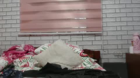 Snapshot of lovelyquey chatting on 03/06/25, 10:15 Angelquey online show from 03/06/25, 10:15