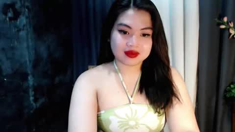 Snapshot of lovelyrhean chatting on 09/15/25, 11:54 Rhean online show from 09/15/25, 11:54