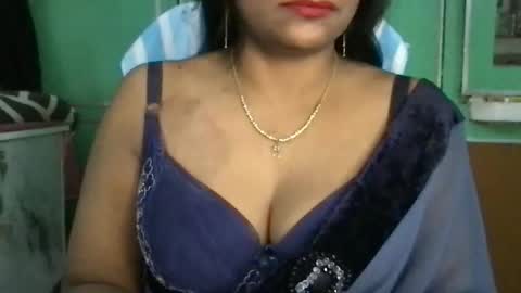 Snapshot of lovelyrose36 chatting on 05/23/26, 05:17 lovelyrose36 online show from 05/23/26, 05:17