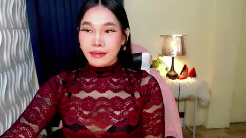 STWEET LINA online show from 12/03/25, 05:55