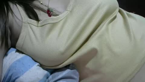 Snapshot of lovelyysabelle chatting on 12/15/24, 09:45 Alex online show from 12/15/24, 09:45