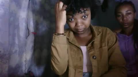 lovemarie08 online show from 04/10/26, 01:55