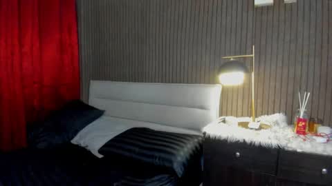 pauleen online show from 02/08/25, 04:03