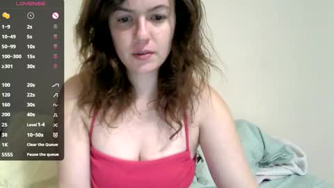 Snapshot of lovemesomemoree chatting on 12/31/24, 09:39 Connie online show from 12/31/24, 09:39