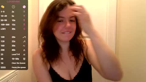 Snapshot of lovemesomemoree chatting on 01/03/25, 04:00 Connie online show from 01/03/25, 04:00