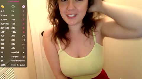 Snapshot of lovemesomemoree chatting on 01/25/25, 11:34 Connie online show from 01/25/25, 11:34