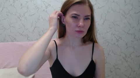 Mary Love online show from 10/21/25, 03:24