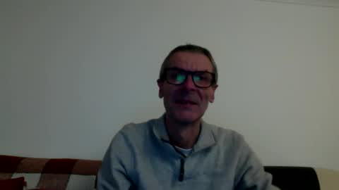 Snapshot of lovepvclate40s chatting on 01/04/25, 05:58 lovepvcearly50s online show from 01/04/25, 05:58