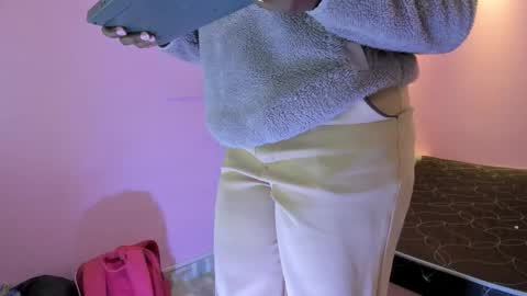 L O V E  online show from 01/17/26, 11:59