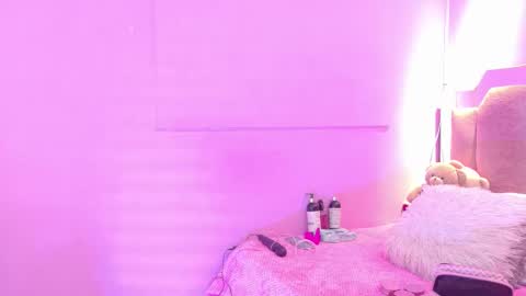 L O V E  online show from 03/08/26, 11:58