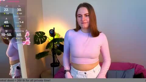 Snapshot of lover_daisy_ chatting on 04/11/26, 06:07 DAISY online show from 04/11/26, 06:07