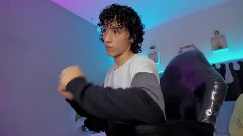 Snapshot of loverboy8_ chatting on 12/07/24, 06:59 loverboy8_ online show from 12/07/24, 06:59