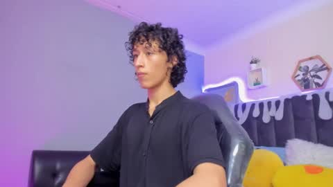 Snapshot of loverboy8_ chatting on 12/09/24, 08:01 loverboy8_ online show from 12/09/24, 08:01