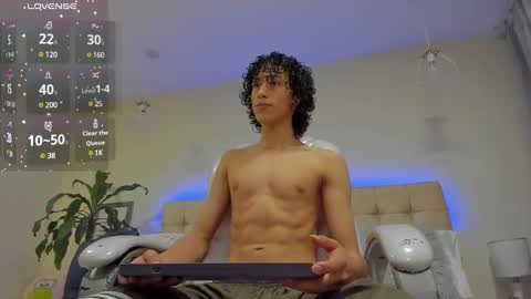 Snapshot of loverboy8_ chatting on 01/24/25, 06:24 loverboy8_ online show from 01/24/25, 06:24