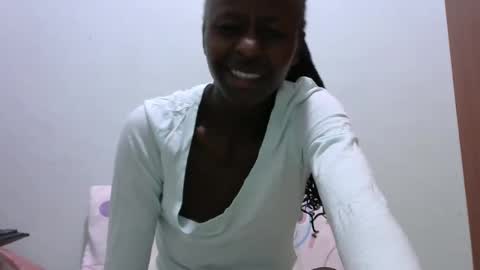 lovergal222 online show from 01/13/25, 06:38