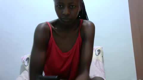 lovergal222 online show from 01/16/25, 12:31