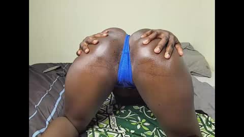 Snapshot of lovergirl2003 chatting on 01/25/25, 03:20 Kate online show from 01/25/25, 03:20