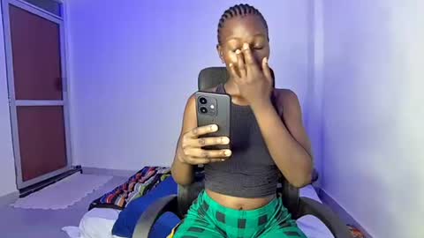 Snapshot of lovergirl2003 chatting on 02/02/25, 05:59 Kate online show from 02/02/25, 05:59